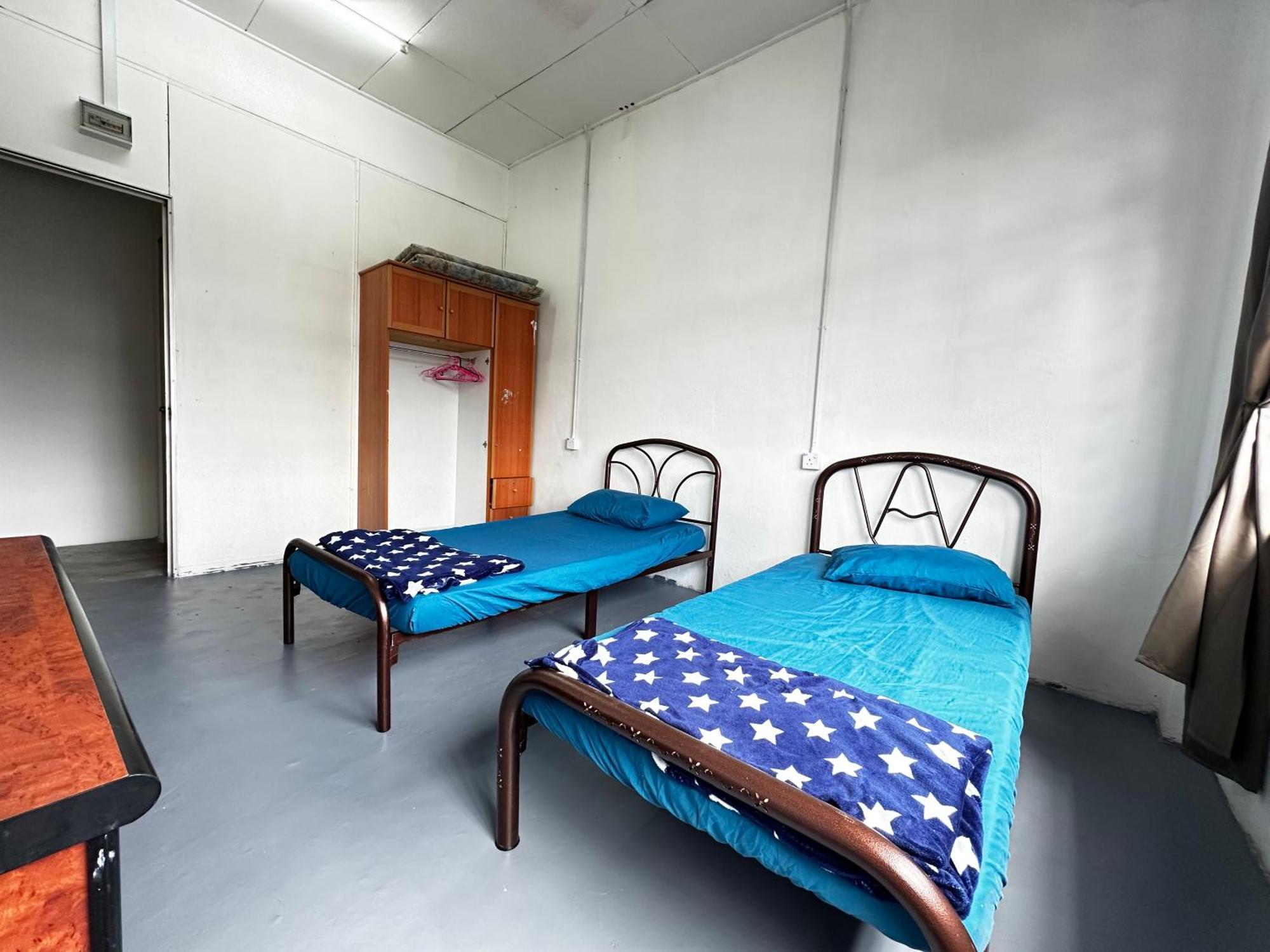 Jiaxin Dormitory - Puteri Wangsa 家馨旅舍 Ulu Tiram Ngoại thất bức ảnh