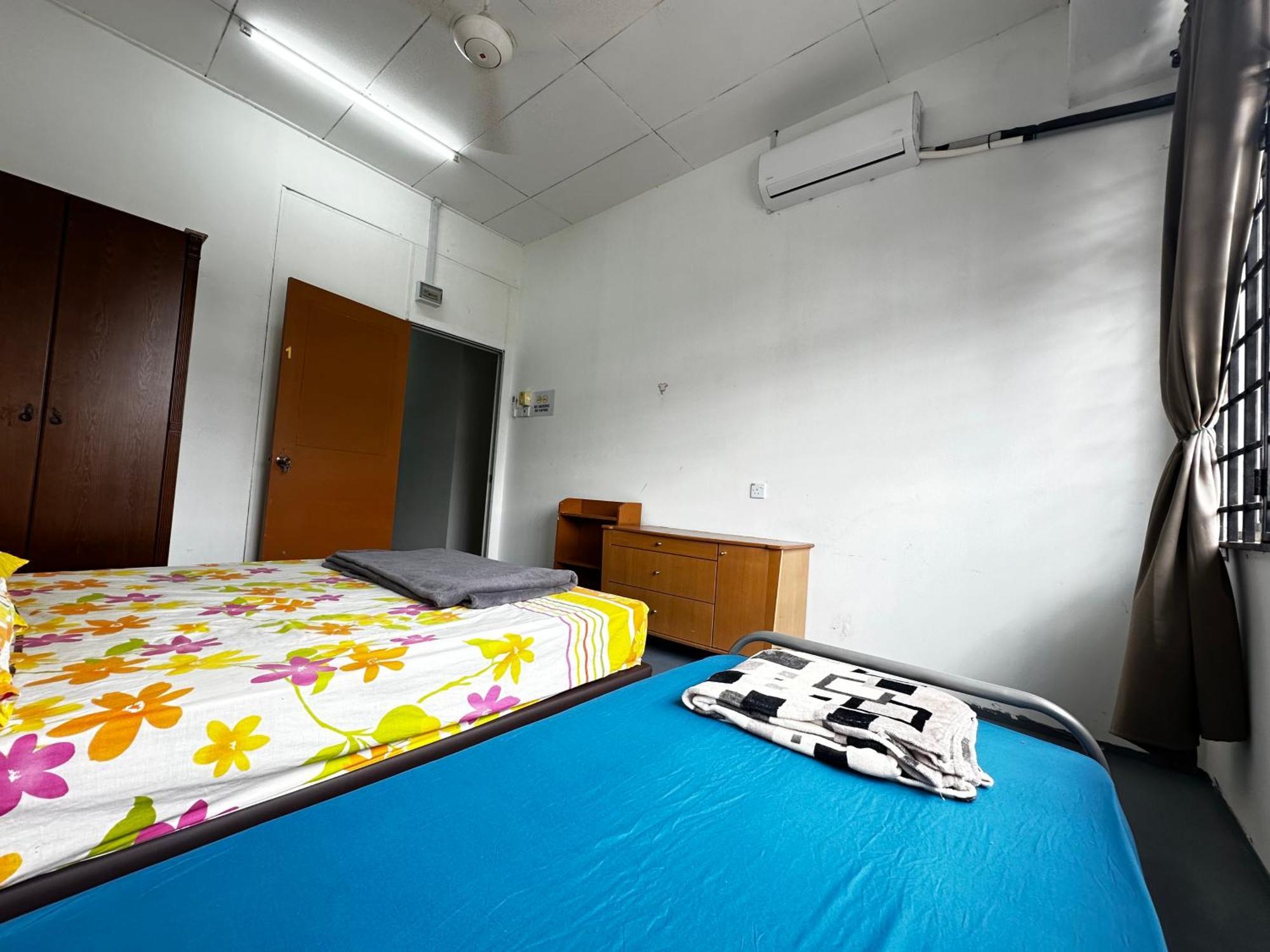 Jiaxin Dormitory - Puteri Wangsa 家馨旅舍 Ulu Tiram Ngoại thất bức ảnh