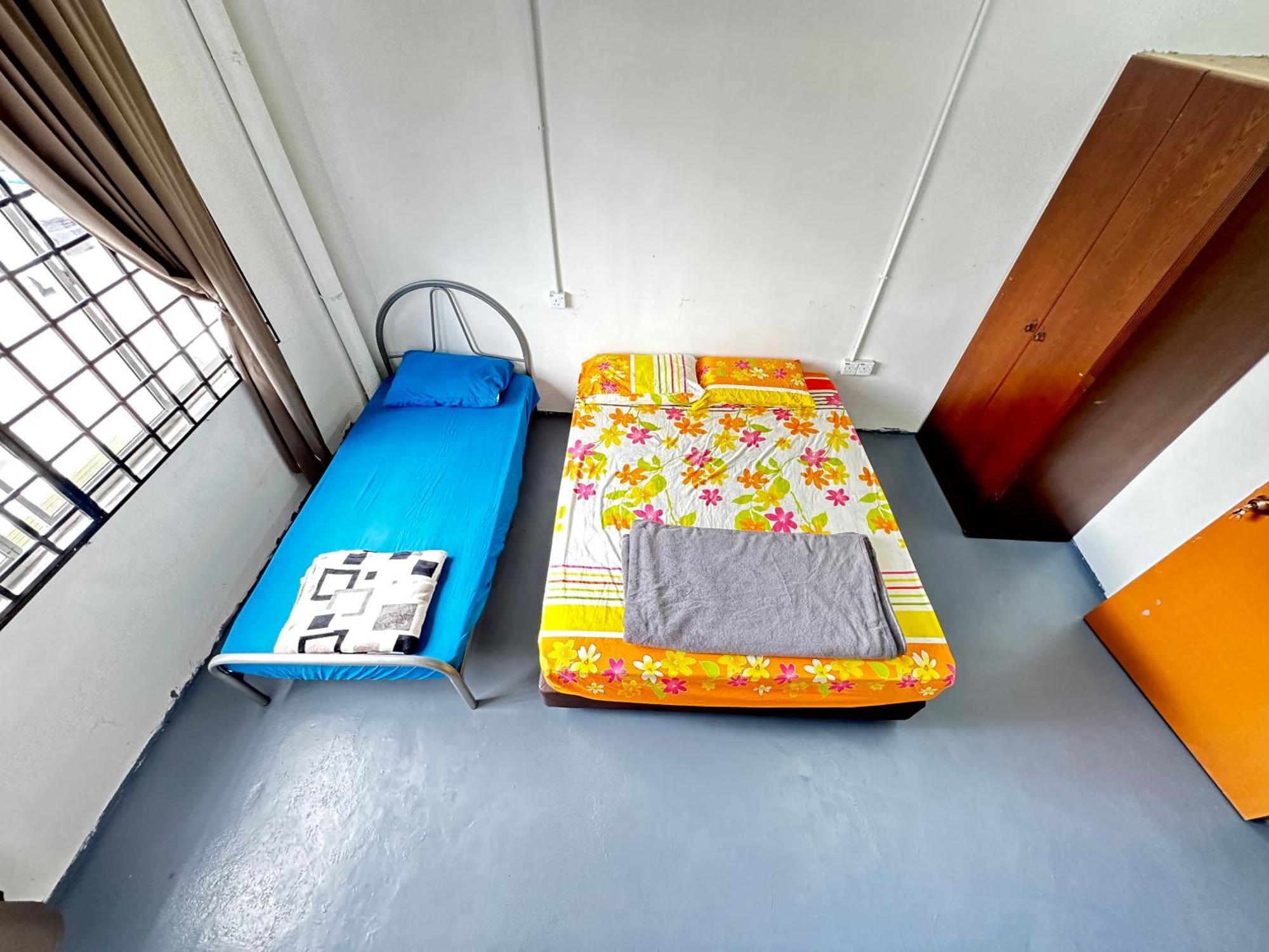 Jiaxin Dormitory - Puteri Wangsa 家馨旅舍 Ulu Tiram Ngoại thất bức ảnh