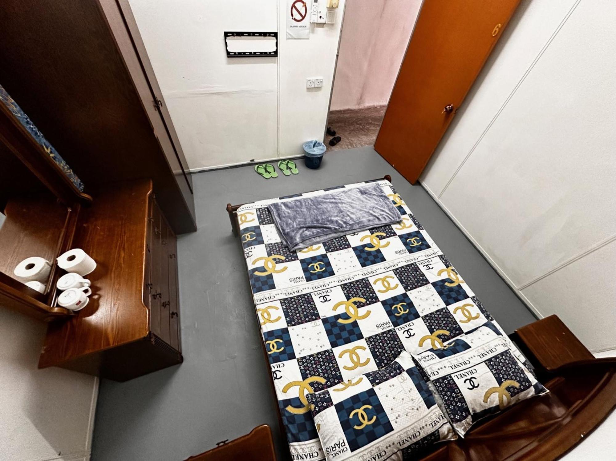 Jiaxin Dormitory - Puteri Wangsa 家馨旅舍 Ulu Tiram Ngoại thất bức ảnh
