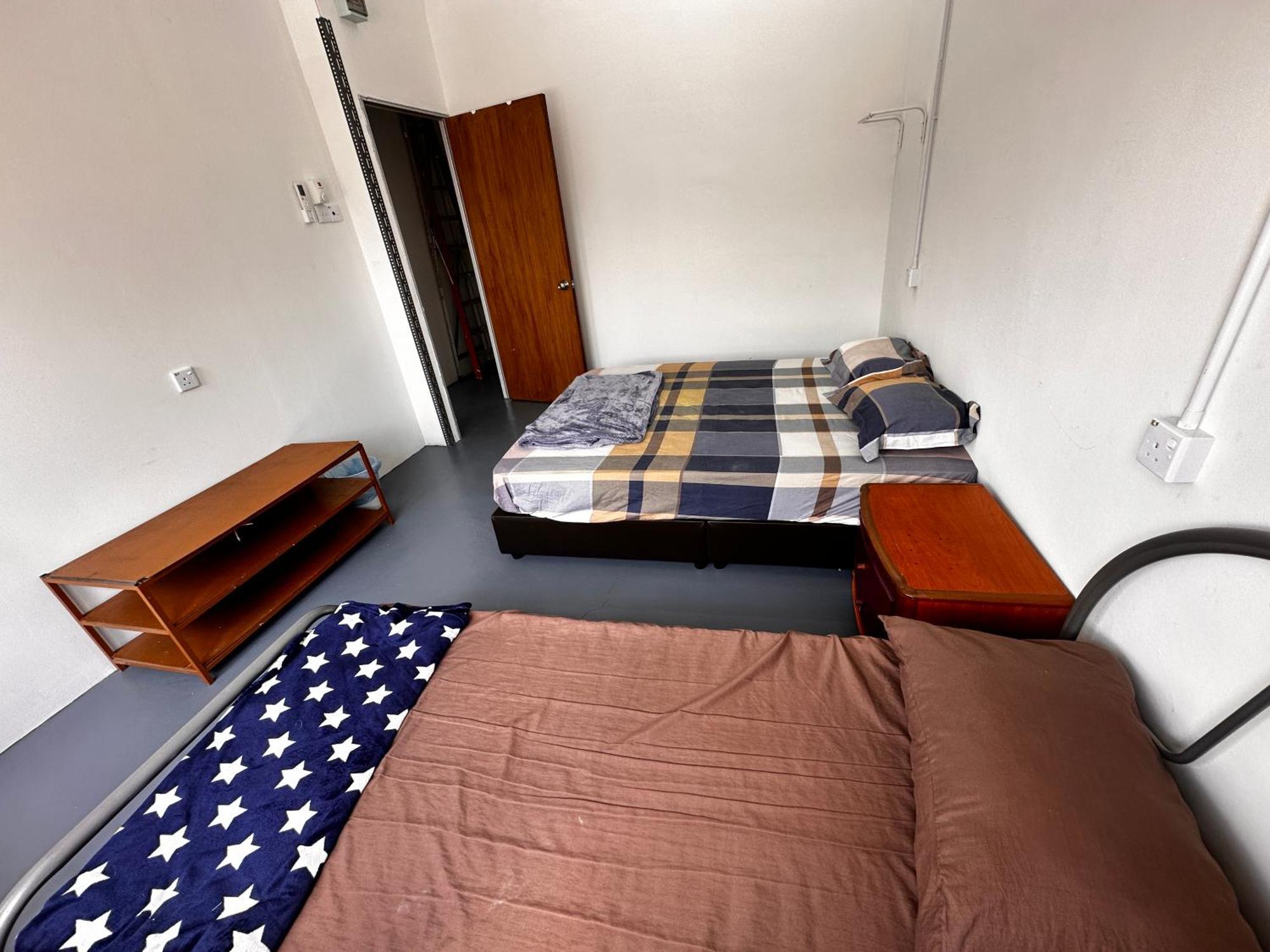 Jiaxin Dormitory - Puteri Wangsa 家馨旅舍 Ulu Tiram Ngoại thất bức ảnh