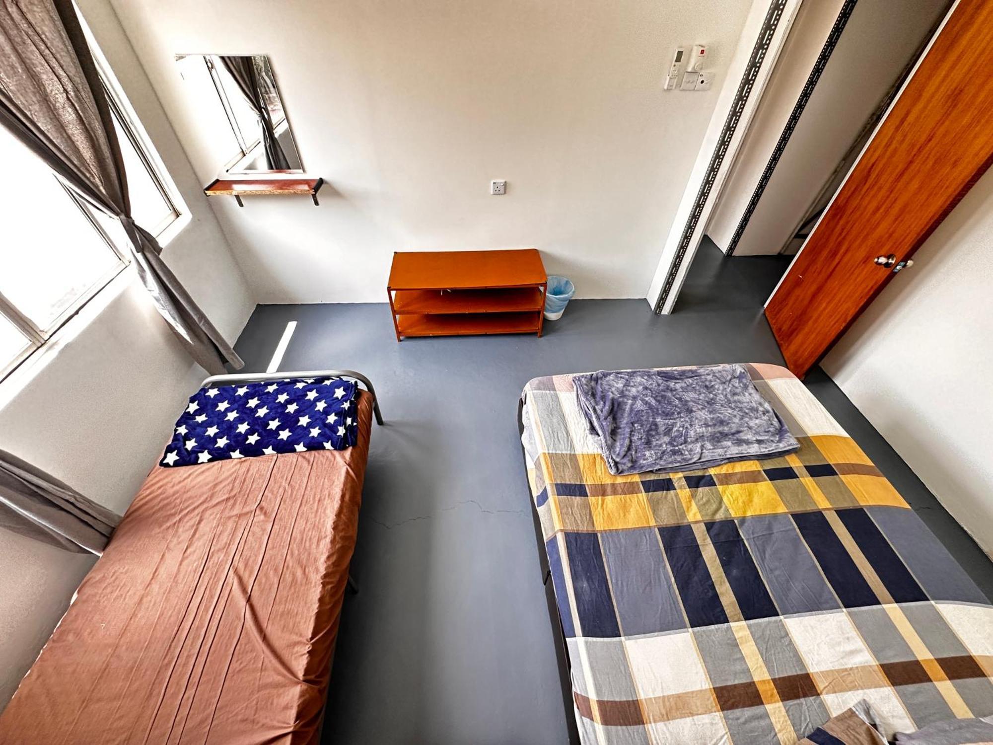 Jiaxin Dormitory - Puteri Wangsa 家馨旅舍 Ulu Tiram Ngoại thất bức ảnh