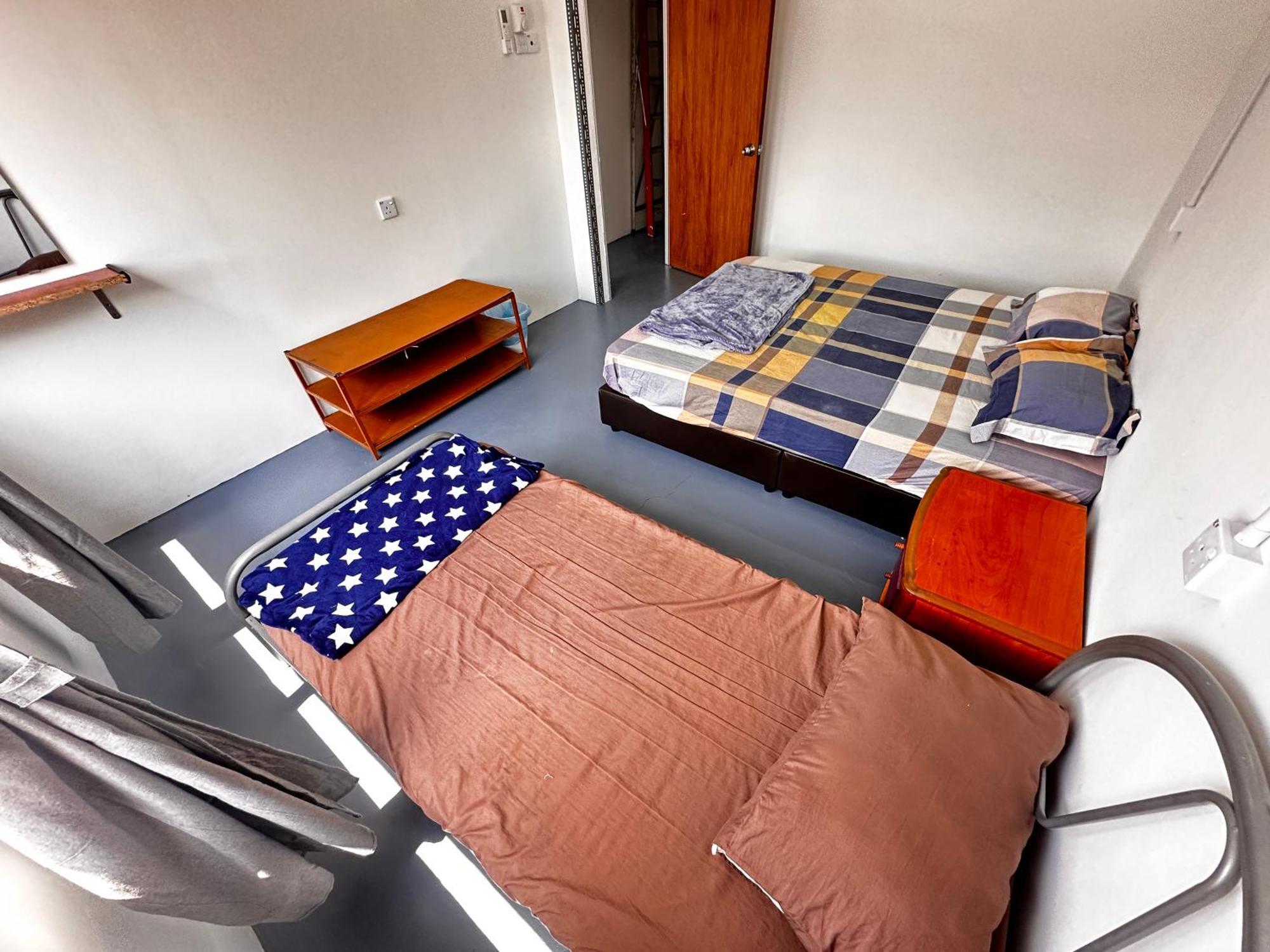 Jiaxin Dormitory - Puteri Wangsa 家馨旅舍 Ulu Tiram Ngoại thất bức ảnh